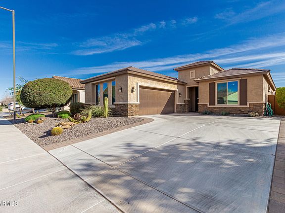 4th image of 25983 W ESCUDA Drive