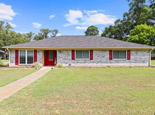 1016 Camellia St, Gilmer, TX 75644