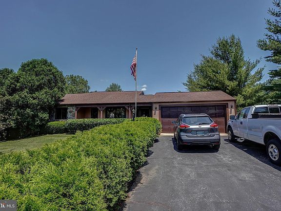 3rd image of 11310 Brookside Ct
