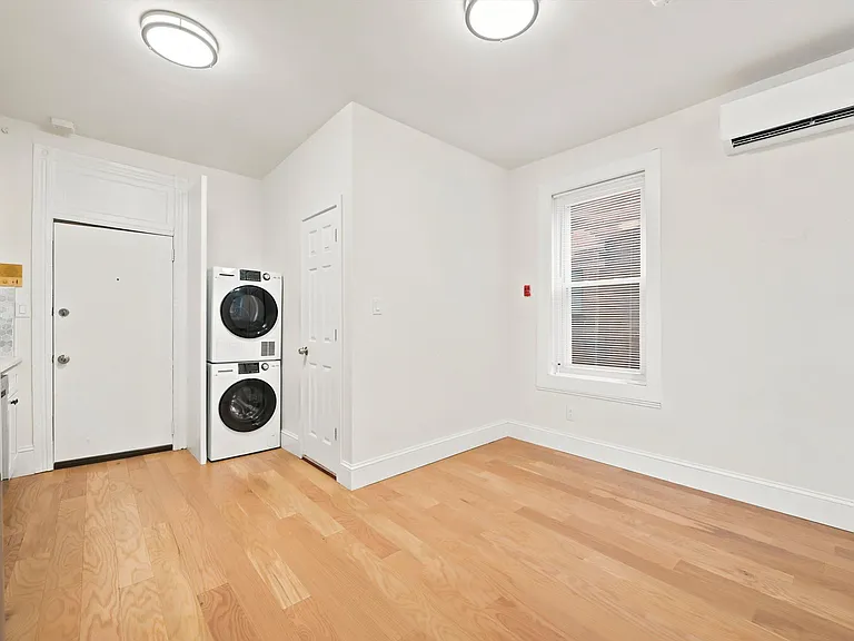 718-20 S 3rd St #2R — Photo 20