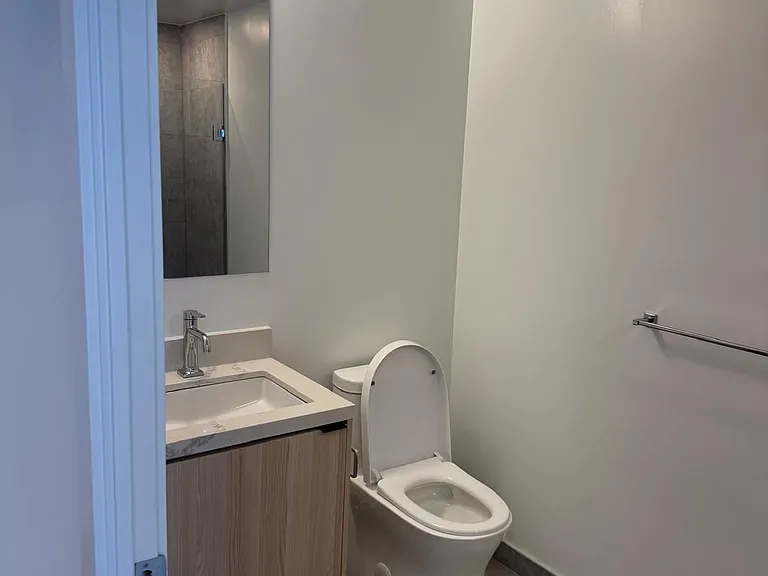 252 Church St #5307 — Photo 10
