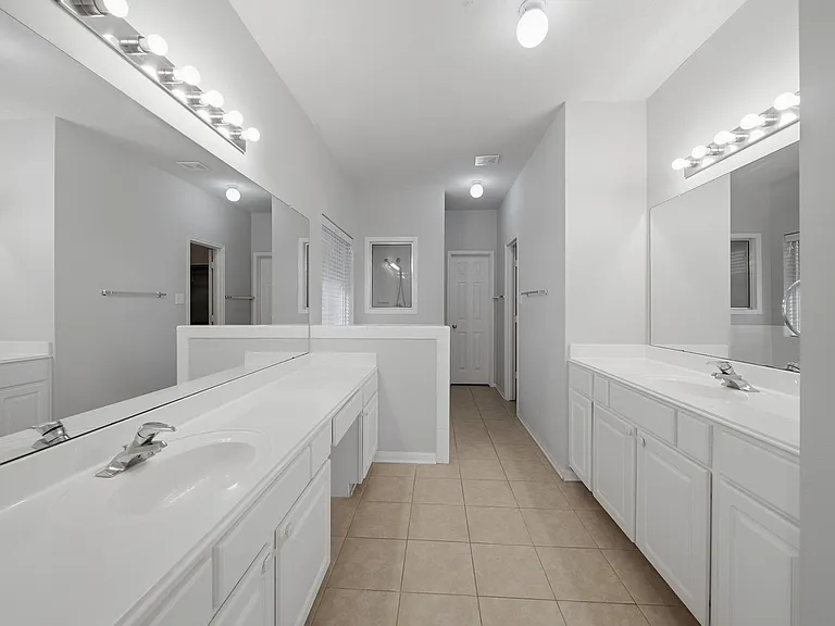 1631 Crescent Shores Ln — Photo 26
