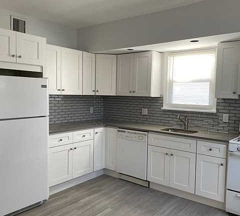 3rd image of 9 Waldwick Ave #A