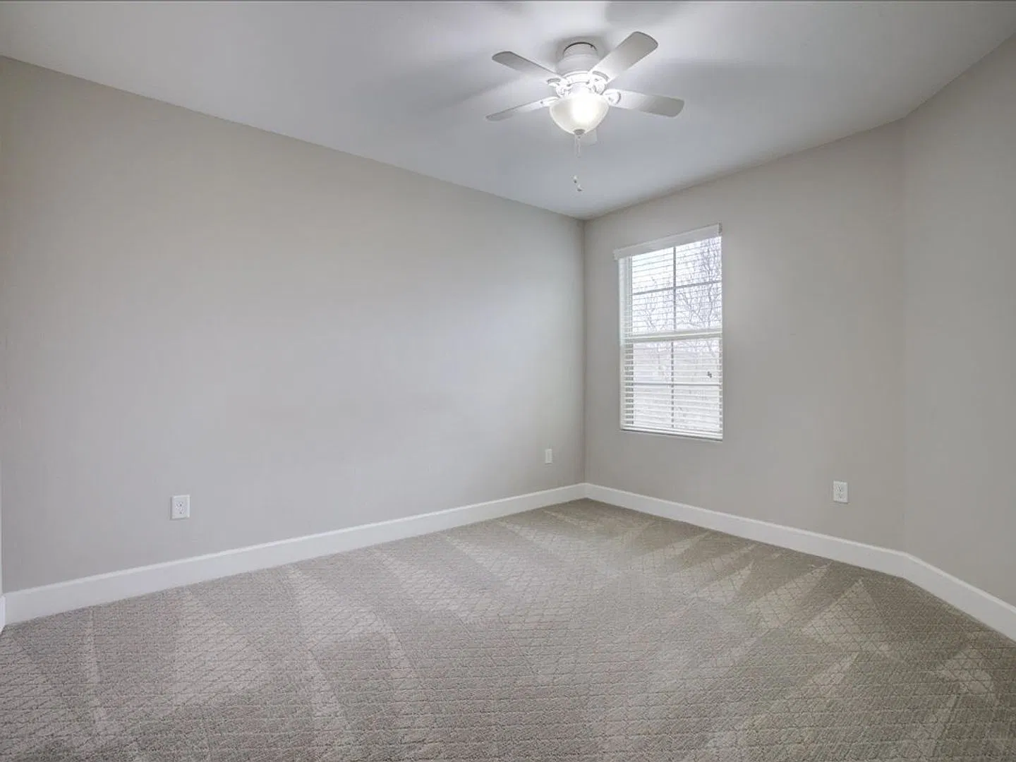 East Tucson 4 Bedroom 2.5 Bathroom with Solar in the Civano Community — Photo 4