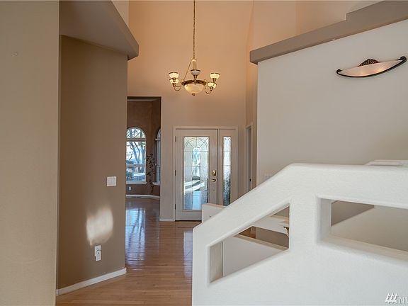 3rd image of 3945 W Eaglerock Dr