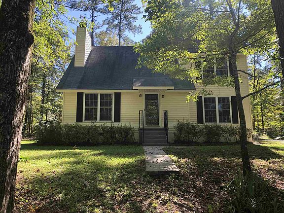2nd image of 108 SE Oak Leaf Cir