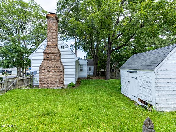 2nd image of 1533 W Thomas Street