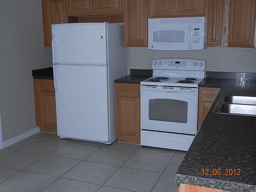 4th image of 8328 Willowwood St