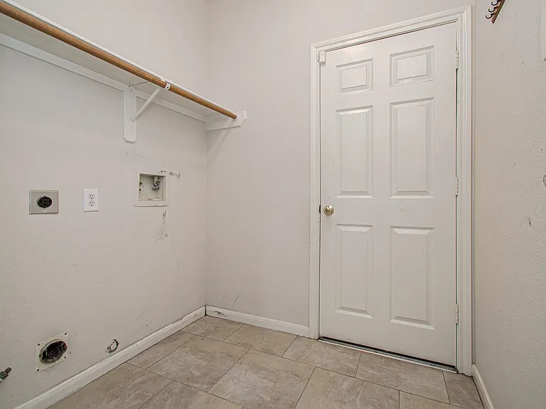 3631 Sunset Meadows Dr — Photo 26