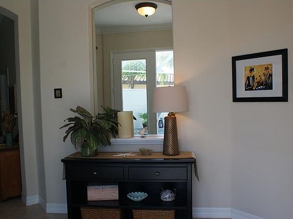 4th image of 100 La Bella Ct