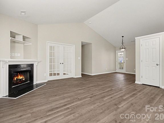 4th image of 10132 Orchard Grass Ct
