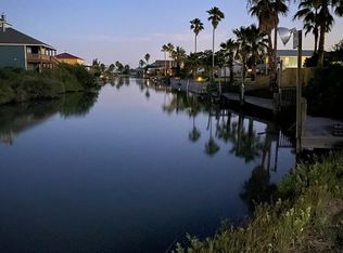 101 Redhead Rd, Rockport, TX 78382