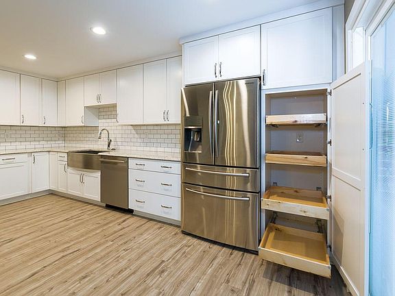 5th image of 200 Saint Pierre St