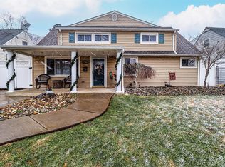 106 Grand Ave, Iselin, NJ 08830