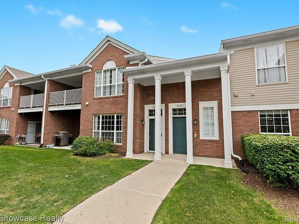1st image of 16869 Carriage Way