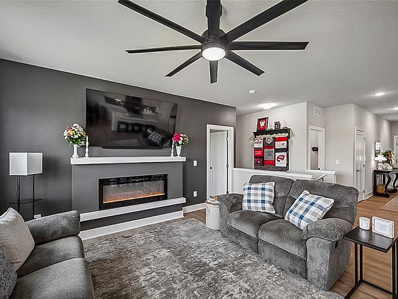 5th image of 5652 Brook View Ave