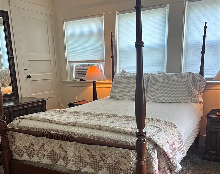 11 Beach Rd — Photo 3