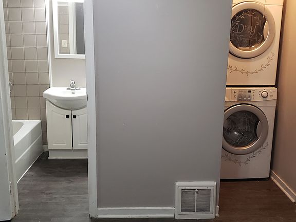 5th image of 2722 Avenue B