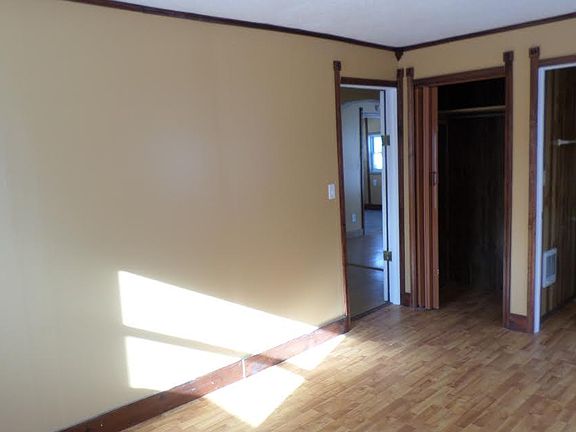 4th image of 2389 W Cumberland St