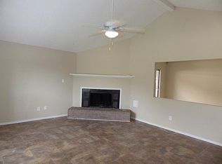 634 Walston Ln, Houston, TX 77060