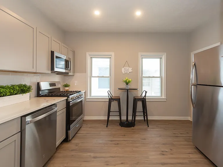 2057 Fairview Ave #A — Photo 6