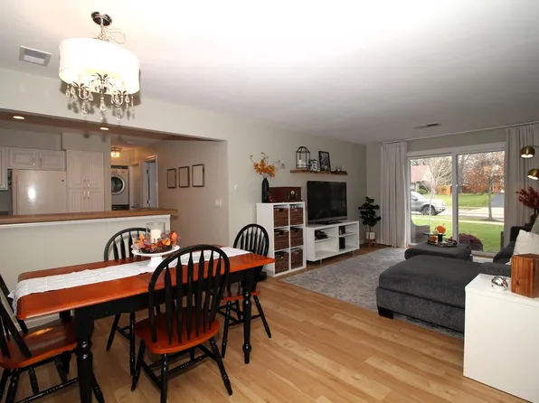 660 Tamarack DRIVE EAST East #2, West Bend, WI 53095