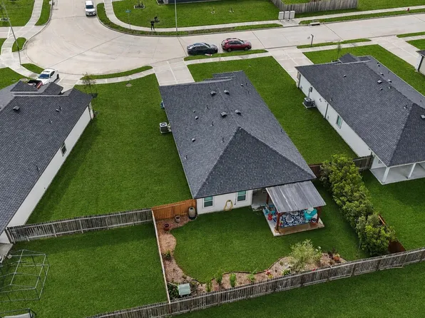 1279 Thornbird Trl, Sealy, TX 77474
