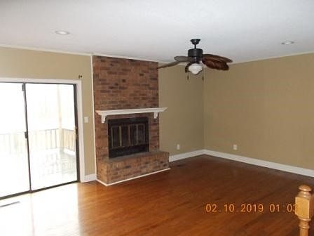 3rd image of 922 Lake Shore Dr