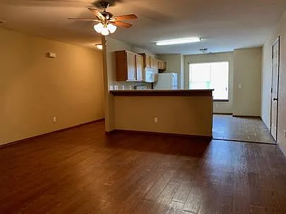 4205 SW Broadstone Ave - 2 — Photo 4