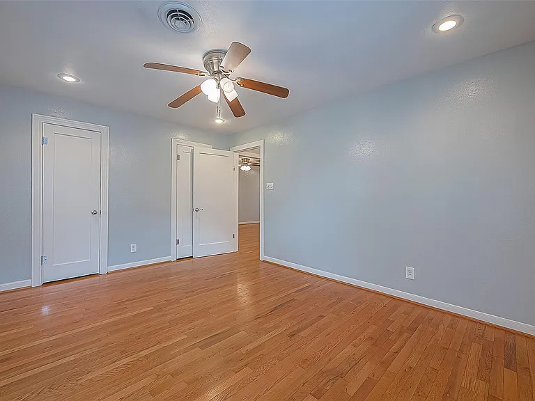 306 Graceland St — Photo 21