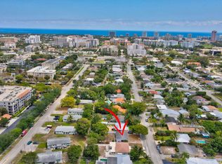 381 SW 2nd St, Boca Raton, FL 33432