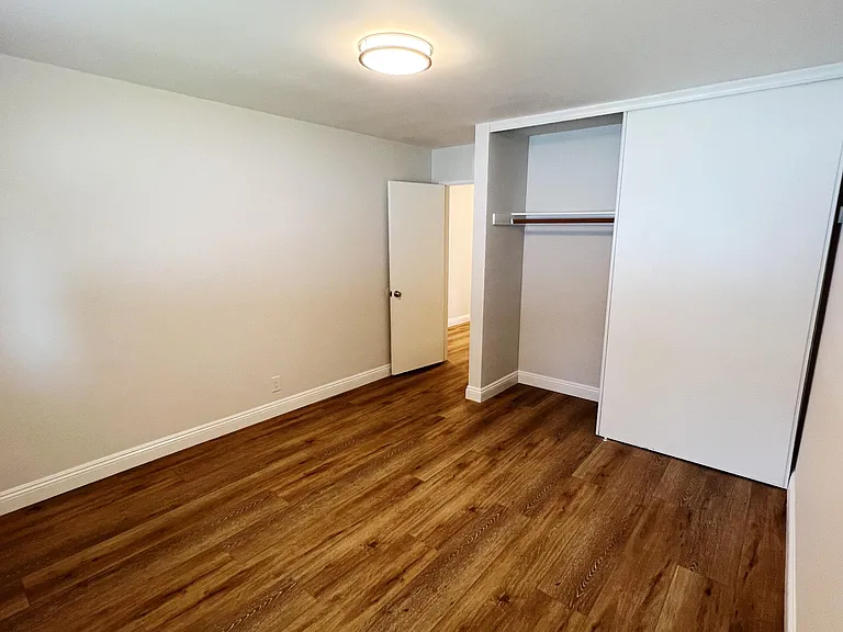 8803 Jaylee Dr — Photo 12