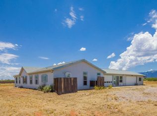 7404 S Short Dusty Ln, Hereford, AZ 85615