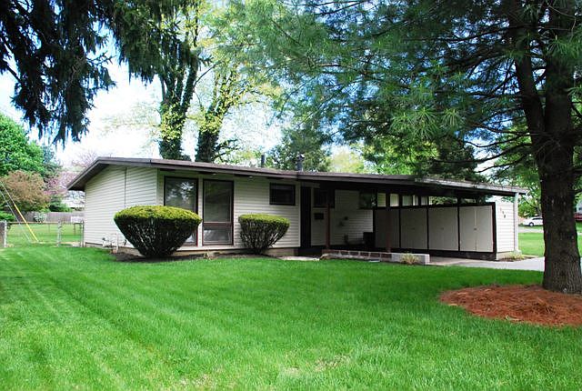 1st image of 130 Jahn Dr