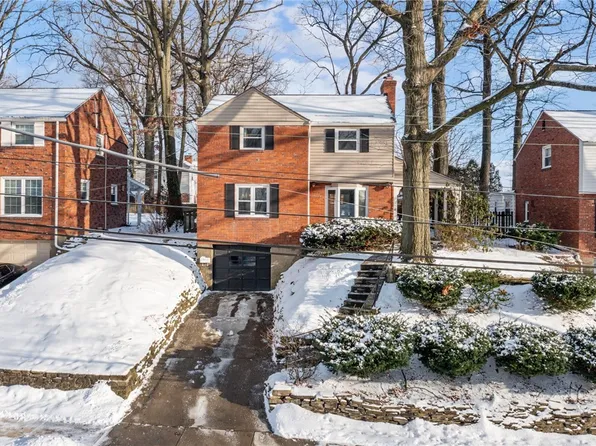 743 Crystal Dr, Pittsburgh, PA 15228