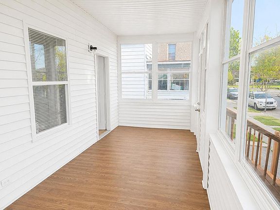 3rd image of 1325 Villa STREET