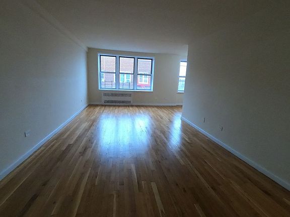 2nd image of 33-38 Parsons Blvd #6