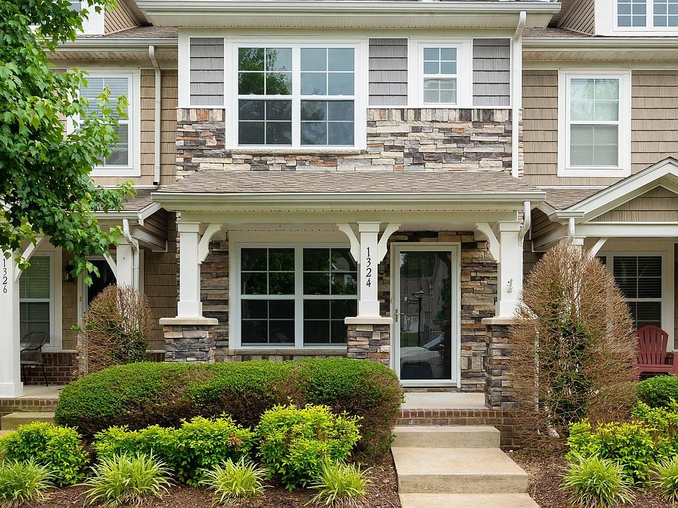 1st image of 1324 Riverbrook Dr