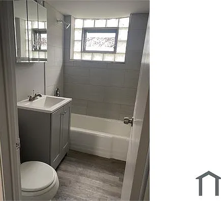7812 S Troy St #13 — Photo 5