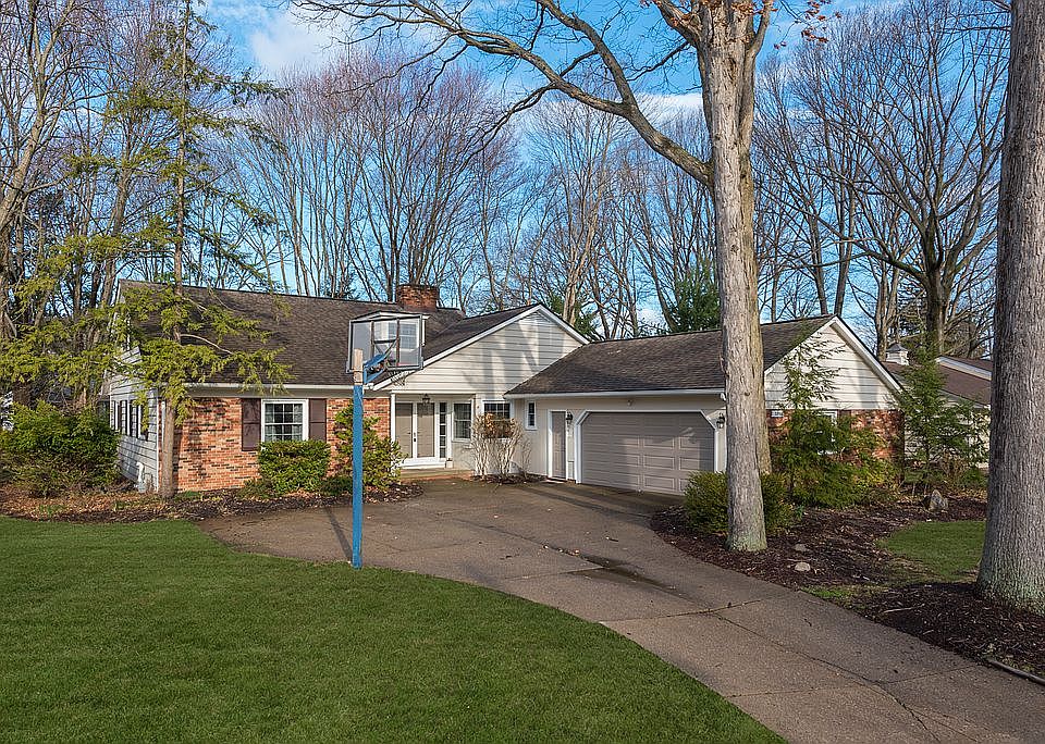 1st image of 398 Tanglewood Ln