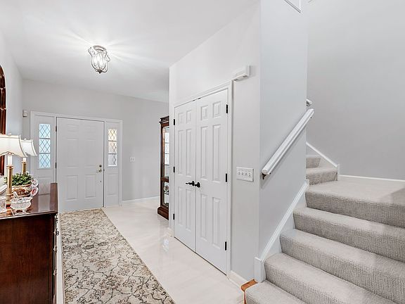 2nd image of 1820 Camden Dr
