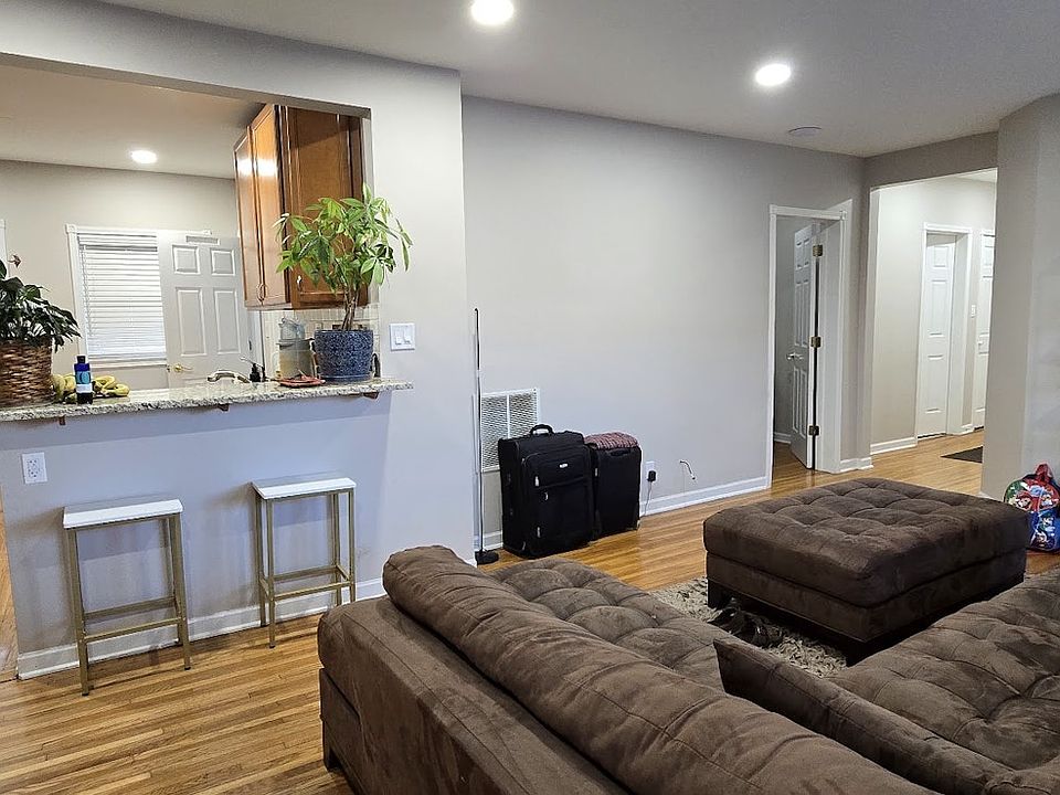1st image of 102 Washington Blvd #3412
