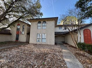 5868 Royal Rdg, San Antonio, TX 78239