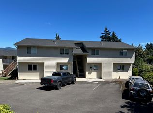 102-108 Crestview Ter, Cottage Grove, OR 97424