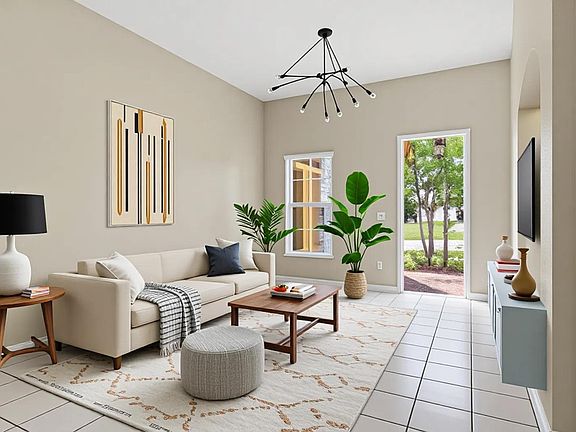 3rd image of 1412 NE 40th Avenue
