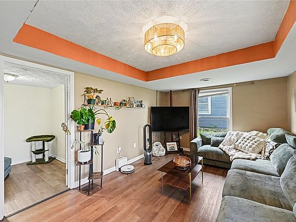 5th image of 1864 Burrowes Blvd