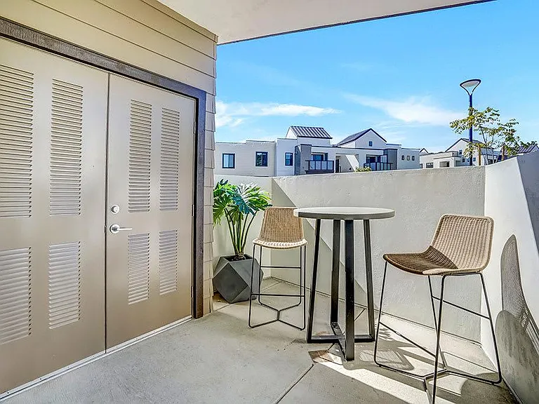 Cortona Point Apartments — Photo 11