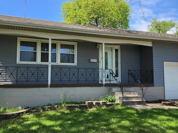 6819 Parkview Ln, Omaha, NE 68104