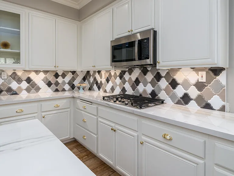 1668 Paseo Maravilla — Photo 12
