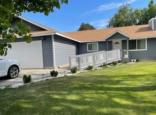 807 W 43rd Ave, Kennewick, WA 99337